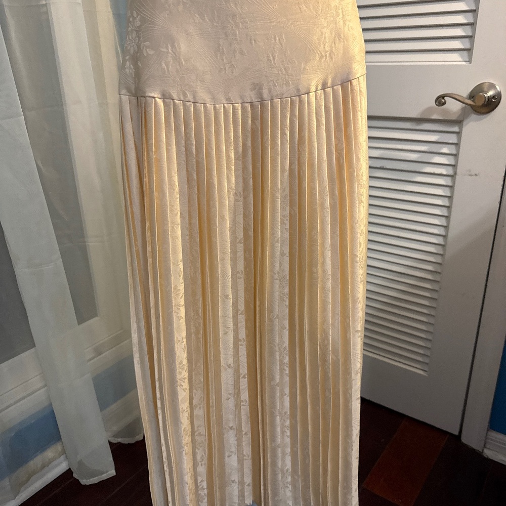 Vintage Jessica McClintock 💯 percent silk floral skirt